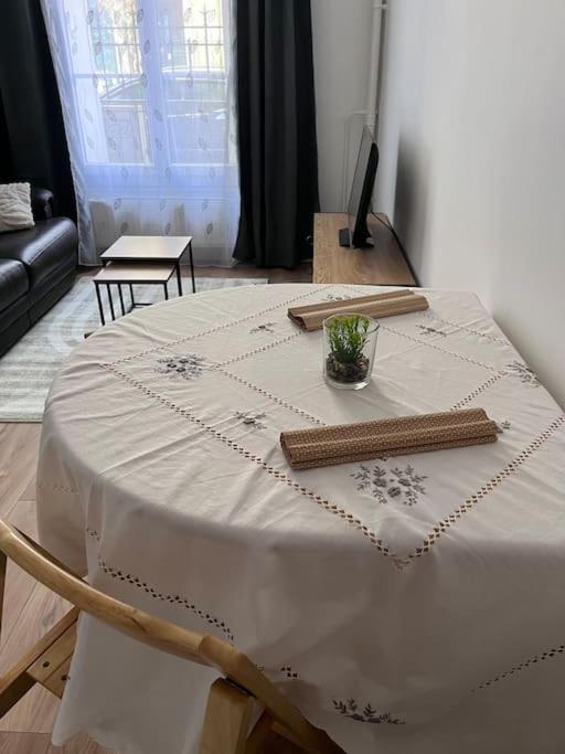 Appartement T2 Aux Portes De Paris Asnières Kültér fotó